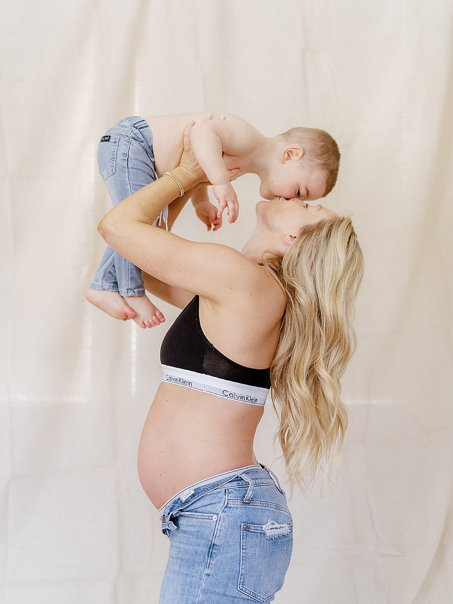 Calvin Klein Maternity Shoot  Maternity photoshoot outfits